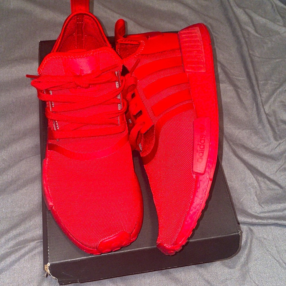 adidas’s NMD_R1
